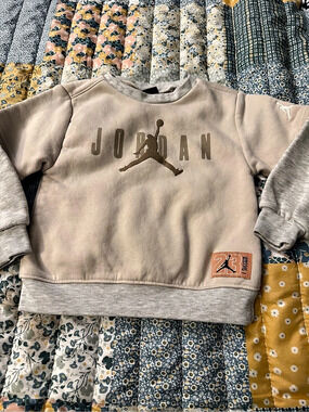 Jordan Jumpman Sweatshirt Boys 2T Beige & Gray